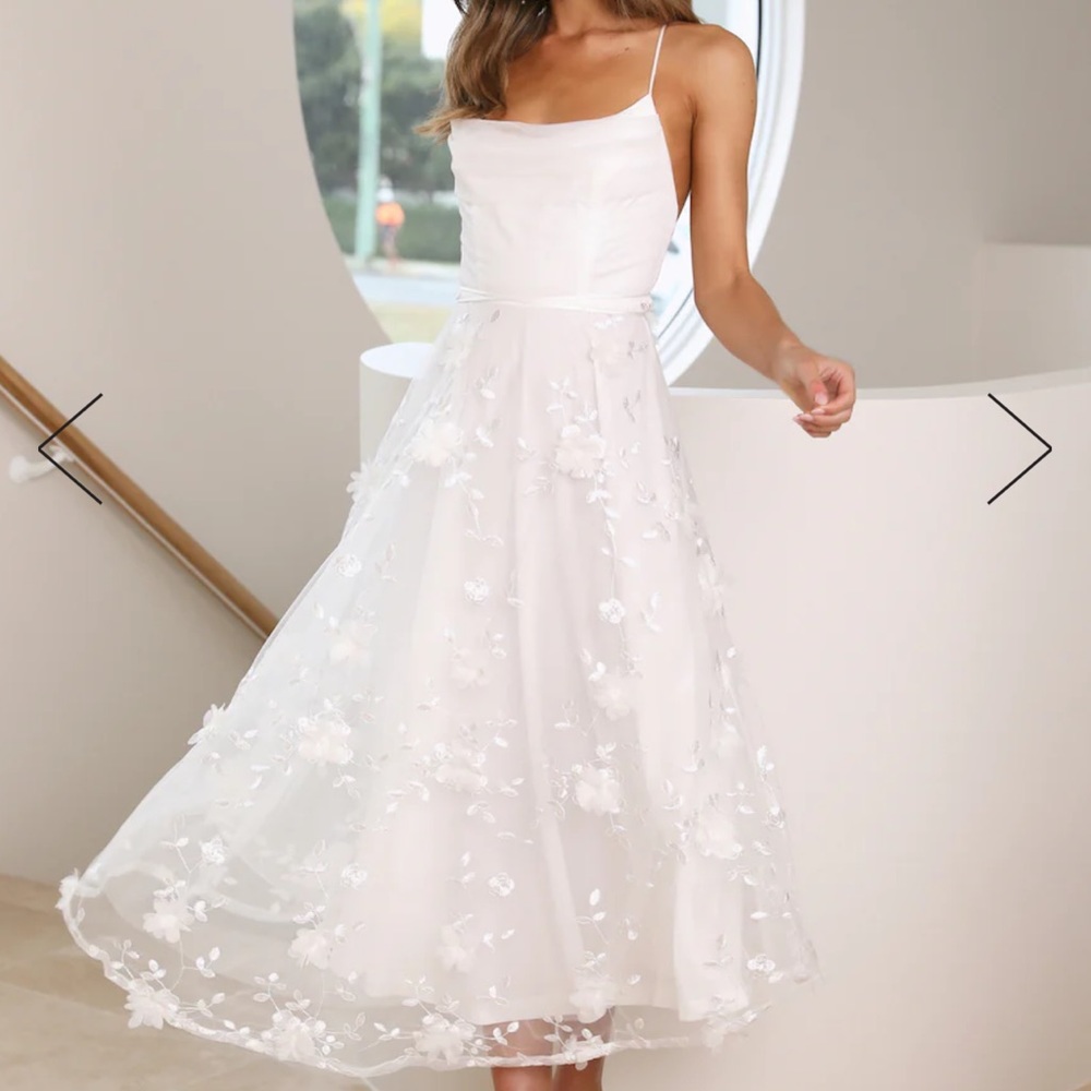 NWT - Hello Molly Dreamy Occasion Dress